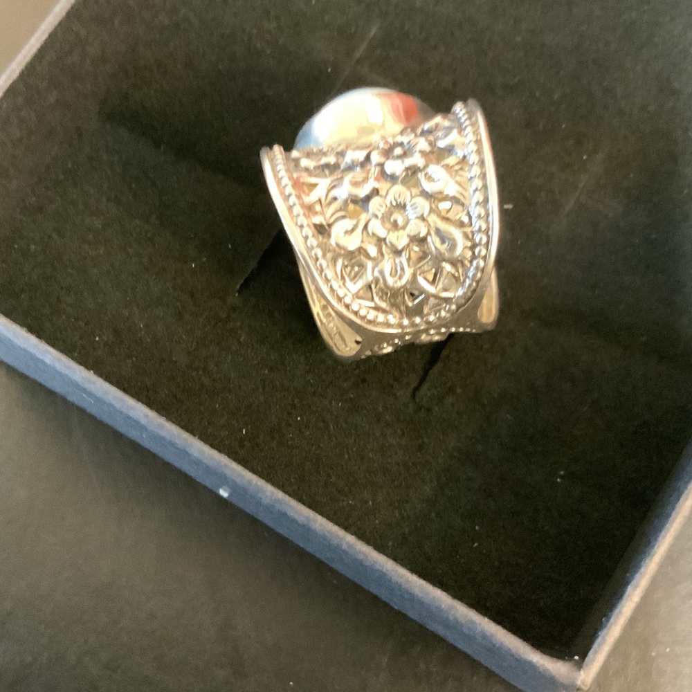 CFJ Sterling Silver Ring With Round Larimar Stone and Floral Engravings - Picture 3 of 4